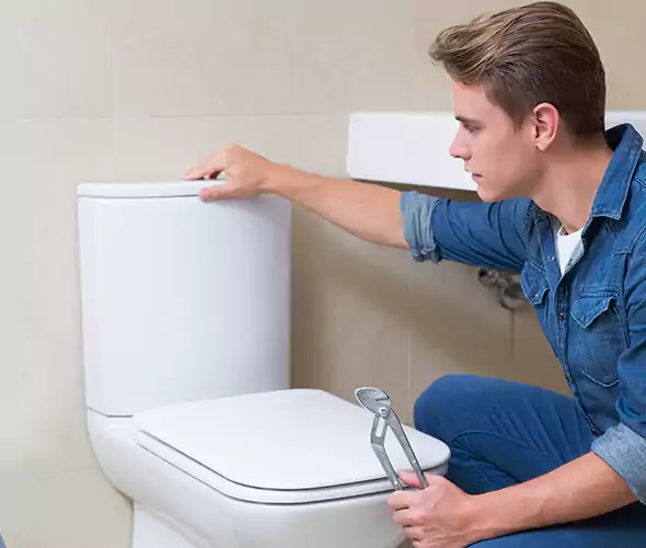Expert Plumber for Toilet Replacement in Coral Gables, FL: Schedule Affordable Toilet Replacement Services with Us